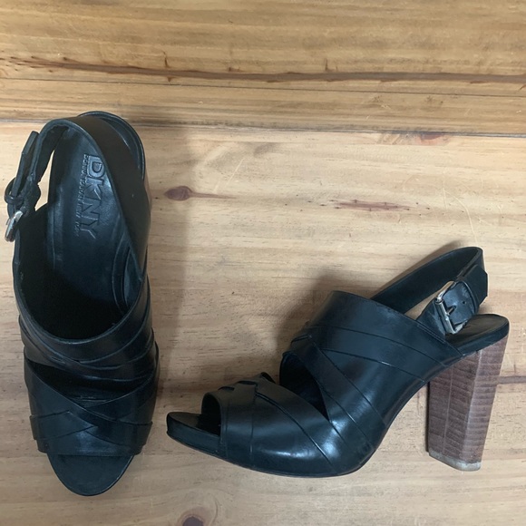 DKNY leather sandals - Picture 1 of 2